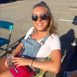 Meet your Posher, Jennifer
