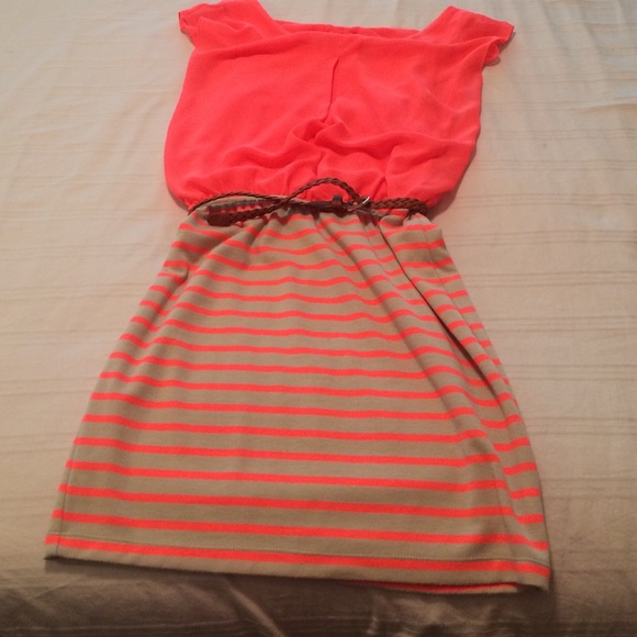 Dresses & Skirts - Coral and Tan Dress
