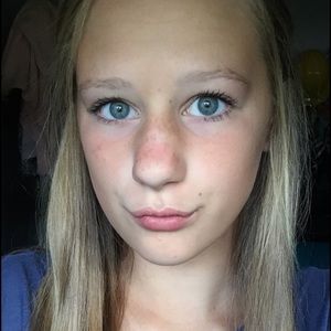 Meet your Posher, Carlee