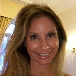 Meet your Posher, Candace