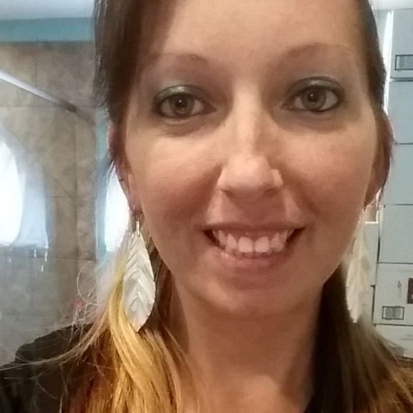 Meet your Posher, Rebekah - Picture 1 of 1