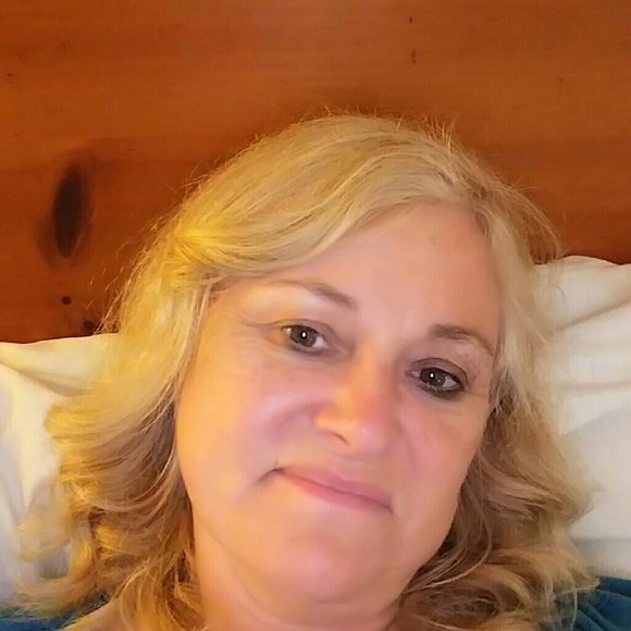Meet your Posher, Donna - Picture 1 of 1