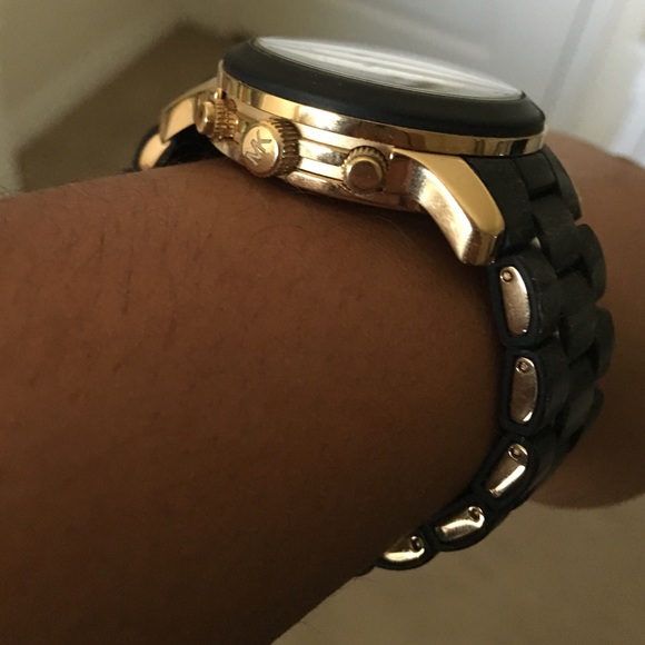 Micheal Kors Black Watch main image 2
