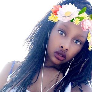 Meet your Posher, Alize