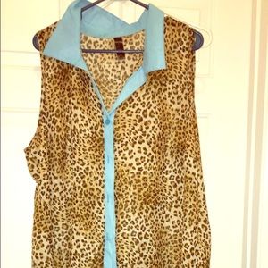 Leopard print button tank