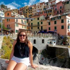Meet your Posher, Laura