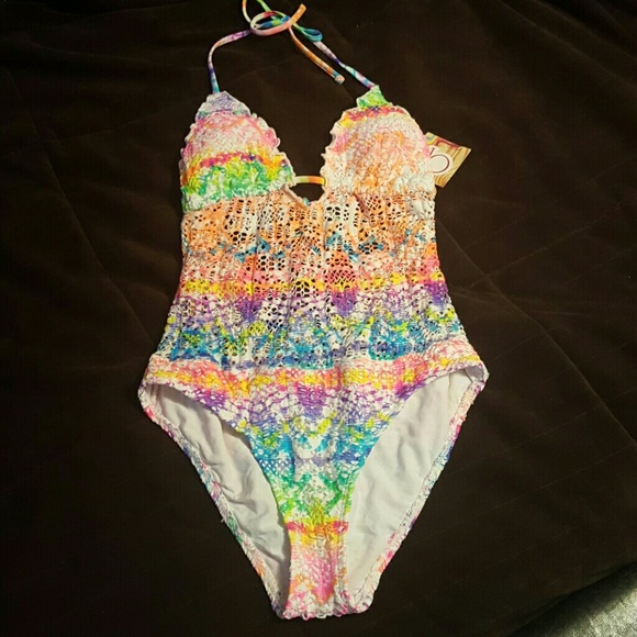 👙NWT, SUPER SEXY BACKLESS BATHING SUIT - Picture 3 of 4