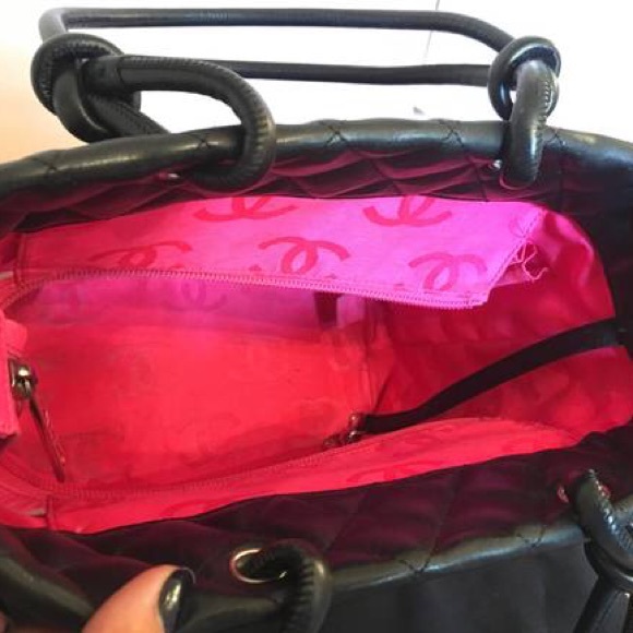 Classic Chanel quilted tote - Picture 4 of 4