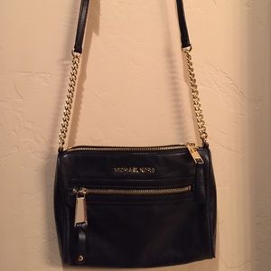 Michael Kors cross body purse