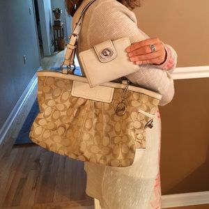 Coach Signature Bag & Wallet- cream