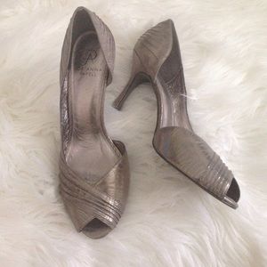 GORG Adrianna papell evening peep toe heel
