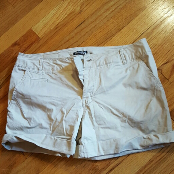 Express tan shorts