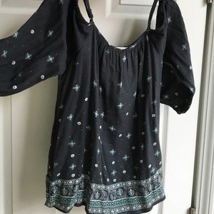 American Eagle off the shoulder top