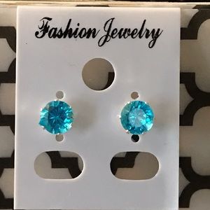 925 Sterling Silver Round baby blue gem earrings