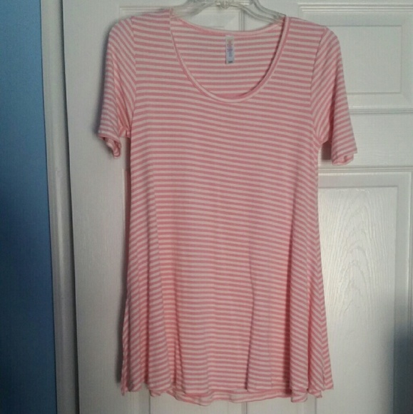 Lularoe Perfect Tee!