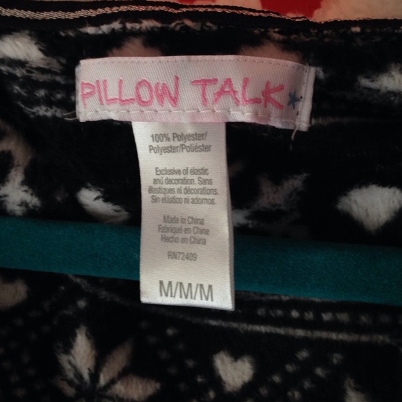 Snow flake Aztec robe/pajamas ❄️ - Picture 3 of 4