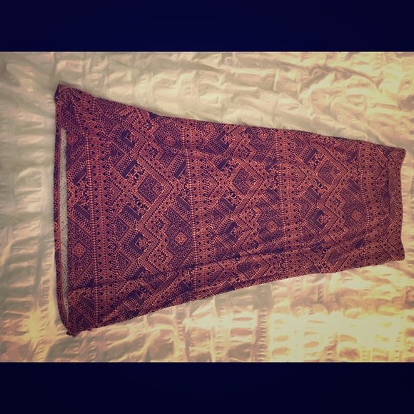 ELEMENT MAXI SKIRT SIZE SMALL LIKE NEW!! - Picture 1 of 3