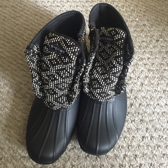 Size 6 Sperry Rainboot