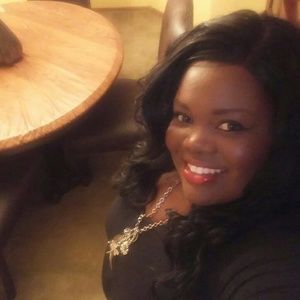 Meet your Posher, Emonica