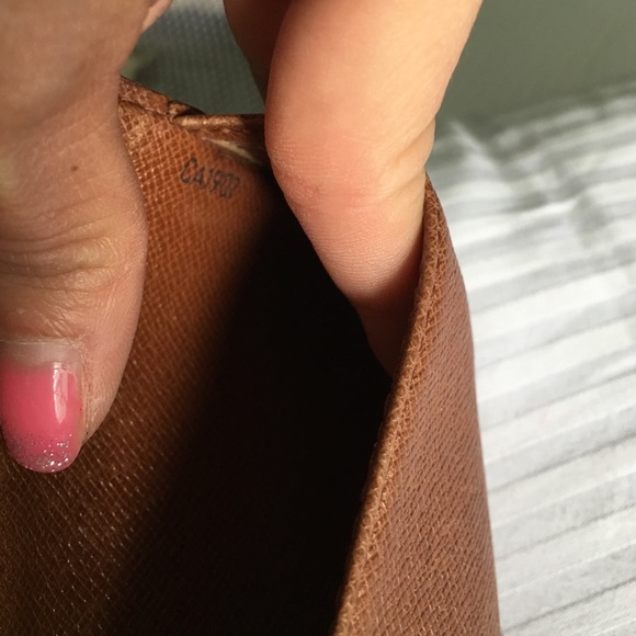 LouisVuitton Agenda PM size - Picture 3 of 3