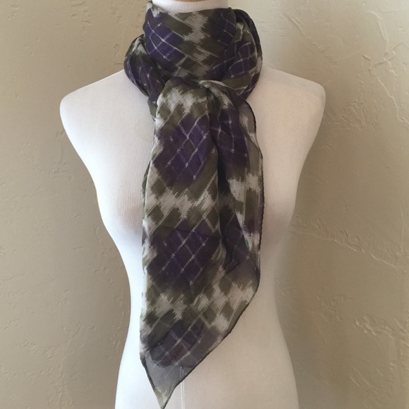 Dorothy Lee silk scarf