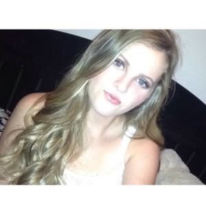 Meet your Posher, Holly