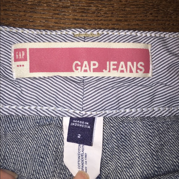 GAP Size 2 Jean Skirt - Picture 3 of 3