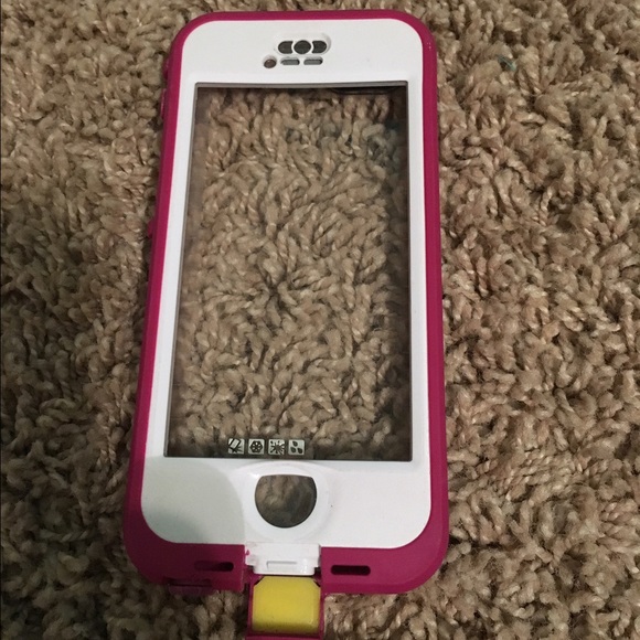 iPhone 5/5s Lifeproof Case
