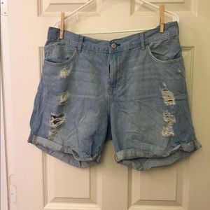 Old navy boyfriend Jean shorts