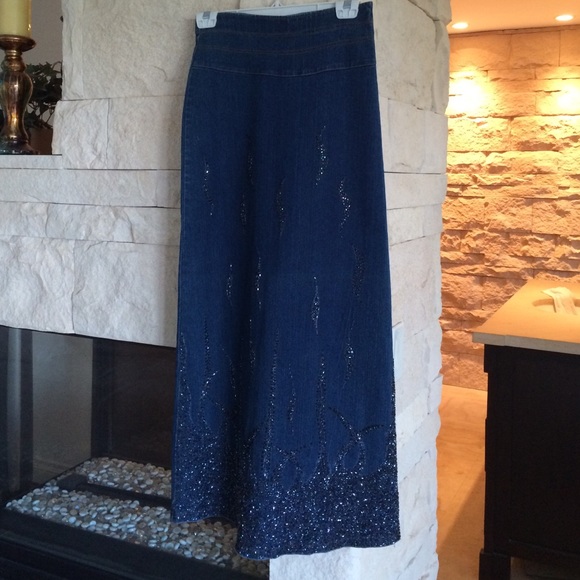 Full length jean skirt.