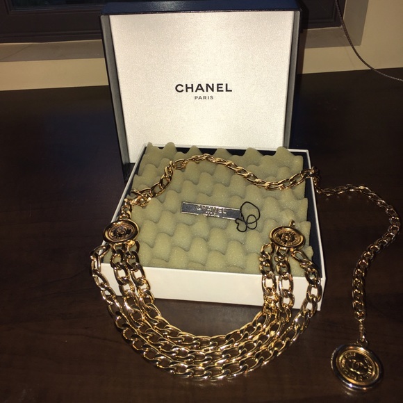 ORIGINAL CHANEL VINTAGE 3 MEDALLION BELT