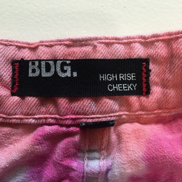 π Urban Outfitters High Rise Shorts π - Picture 2 of 4