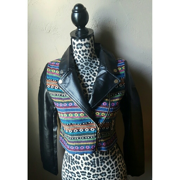 🎉HP🎉 Artsy tribal print moto jacket - Picture 2 of 3