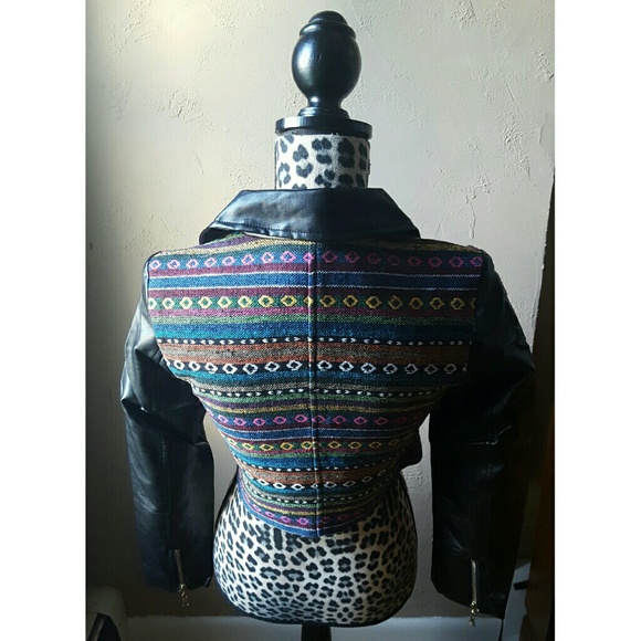 🎉HP🎉 Artsy tribal print moto jacket - Picture 3 of 3
