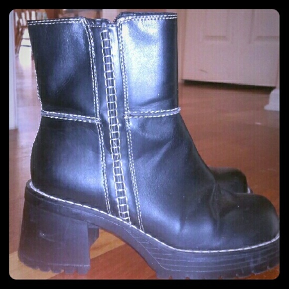 90s grunge goth chunky platform boots