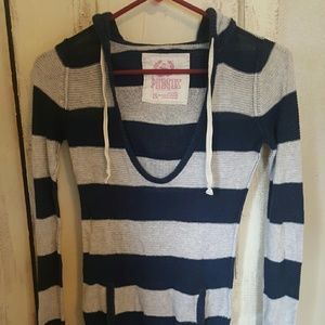 Pink VS pullover shirt with hood