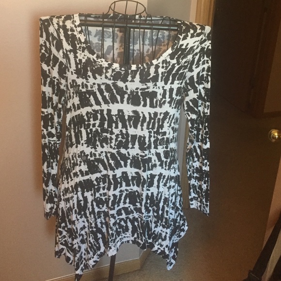 Black, grey and cream tunic