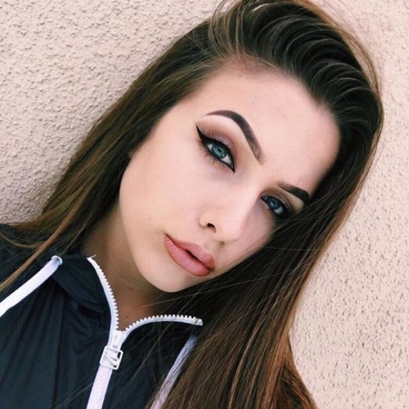 Meet your Posher, Daniel - Picture 1 of 1