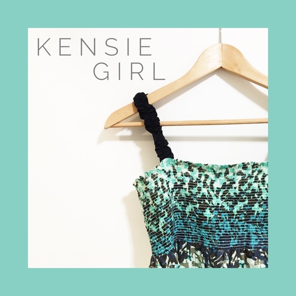 Kensie Girl smocked top