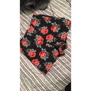 High waist floral shorts