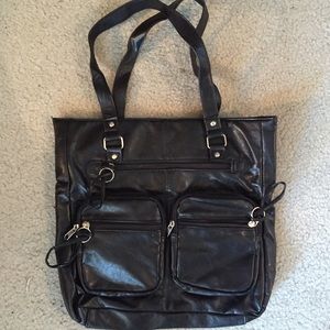 **Everything MUST go** Black Purse