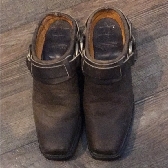 Frye mules