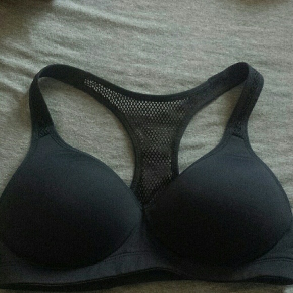 Yoga push up sports bra