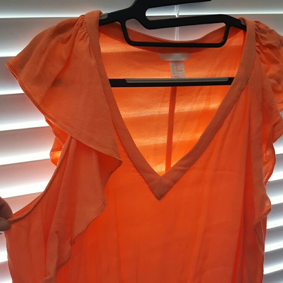 H&M blouse - Picture 2 of 5