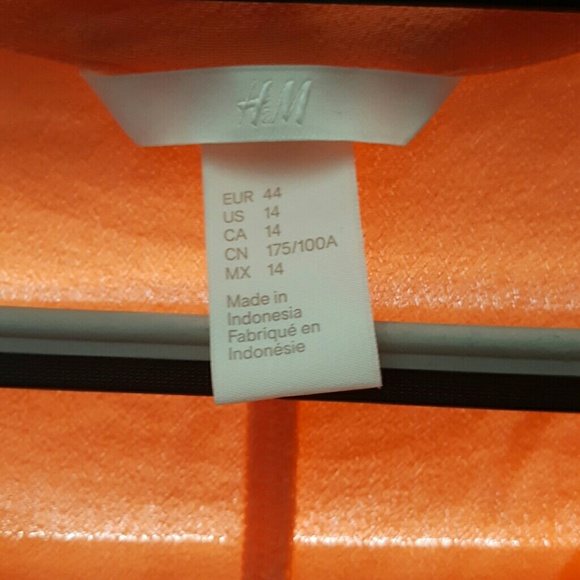 H&M blouse - Picture 3 of 5