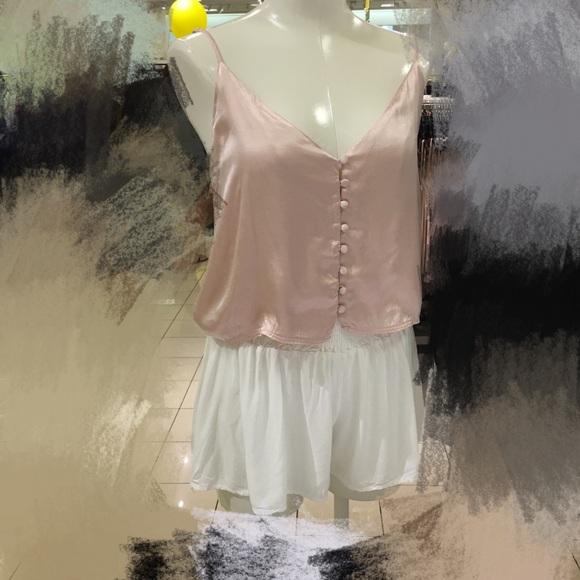 Brandy Melville pink top