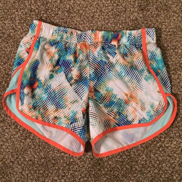 3/$20👠 Xersion running shorts