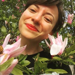 Meet your Posher, Olivia