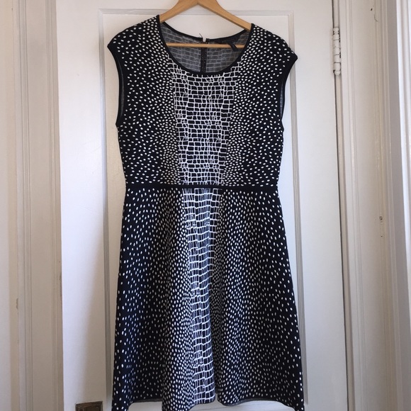 BCBGMaxAzria Dina - Picture 2 of 4