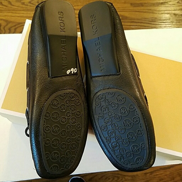 Michael Kors - Picture 3 of 4